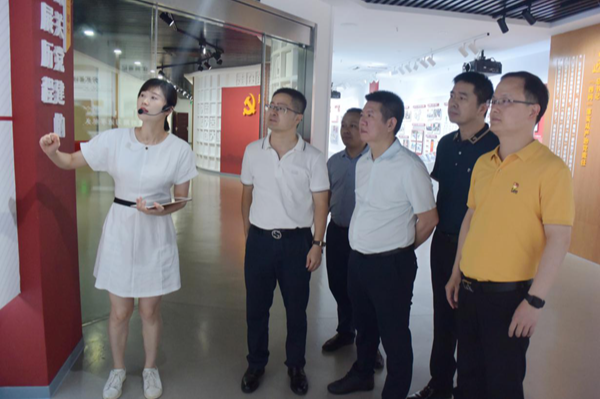  新起点共谋新蓝图  泉州装备协会走进台商投资区 