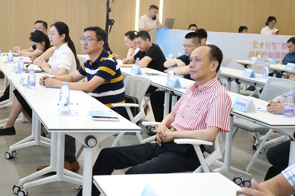 泉州装备协会会长_副本.jpg